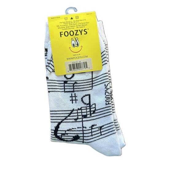 NWT Foozys White Musical Notes Pattern Crew Socks Women One Size - Picture 2 of 3